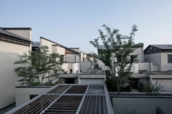項(xiàng)目中公共空間與私密空間相互嵌套，空間感受豐富